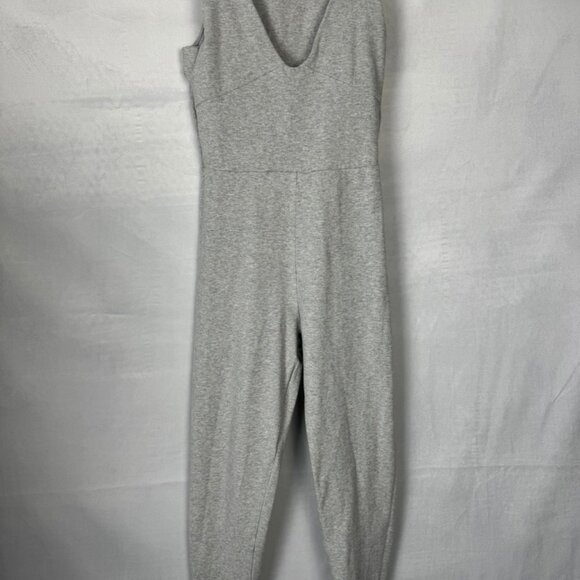 Aritzia The Group by Babaton Organic Soft Contour V-Neck Jumpsuit - Picture 7 of 10